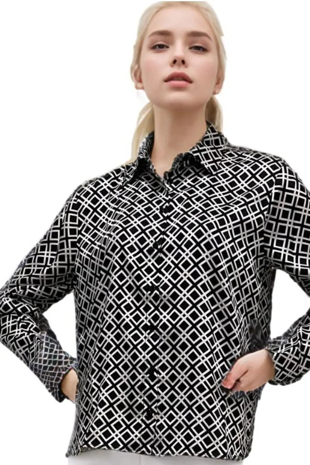 Camisa abotonada de satén blanco y negro