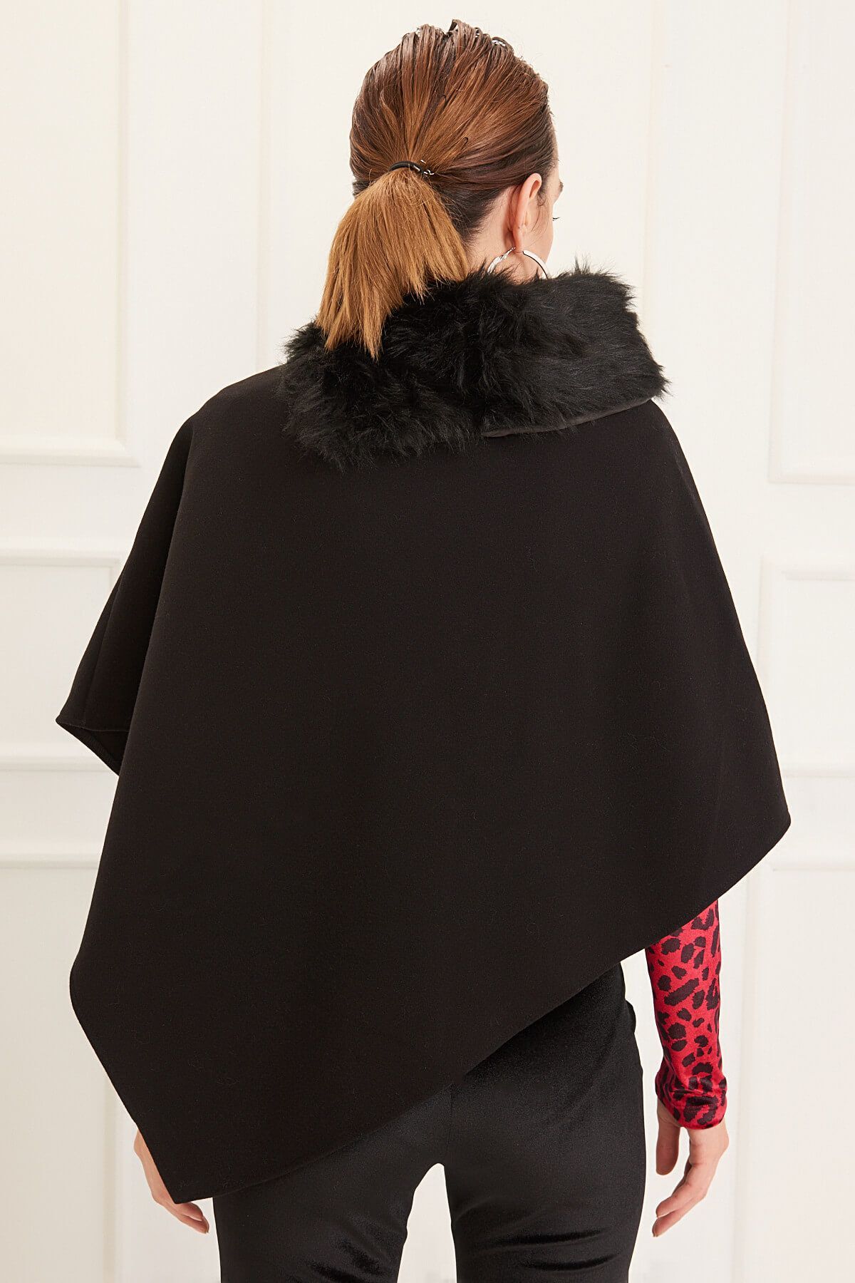 Hattie Women's Fur-Trim Poncho - Black - product image 3