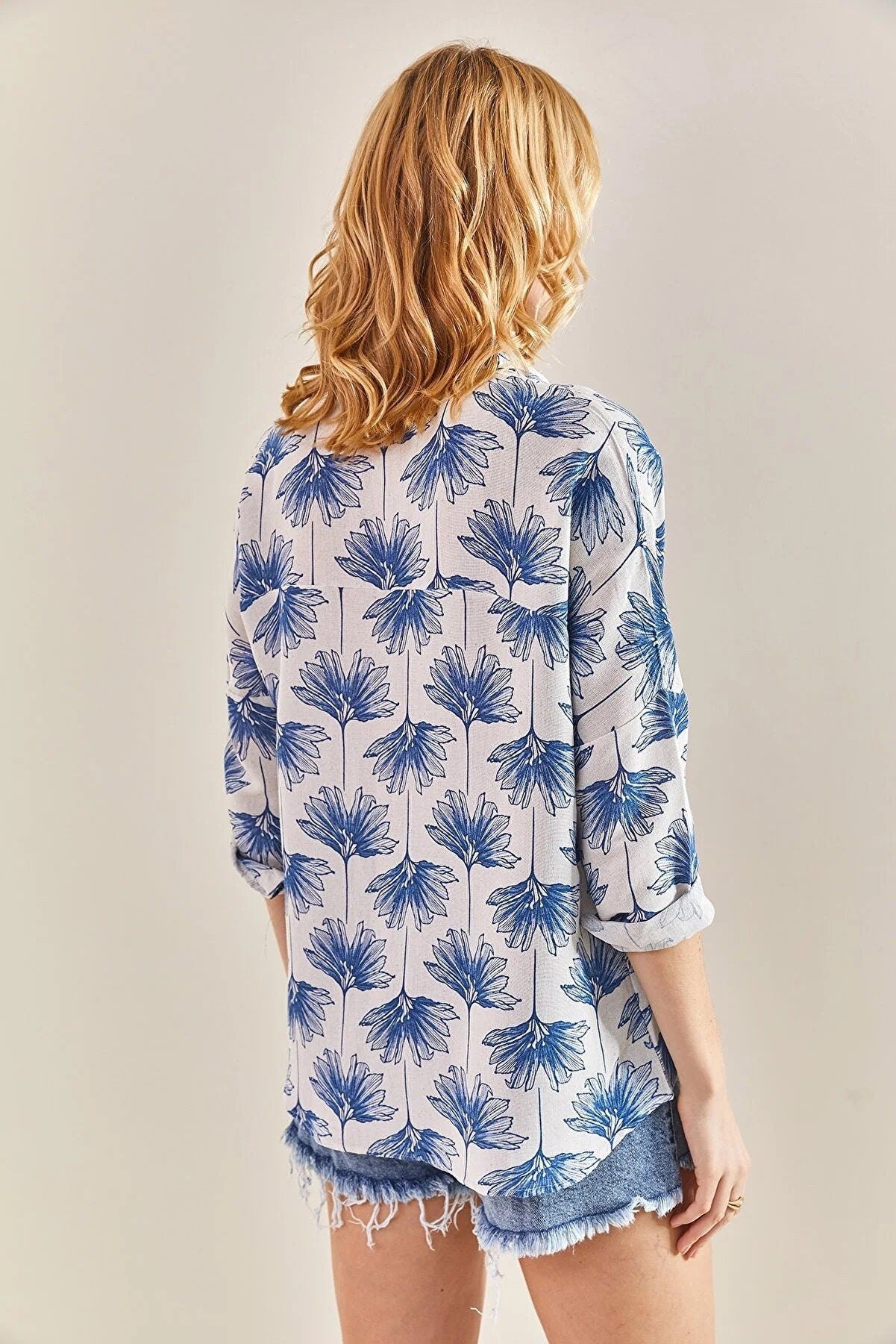 Blusa Lola Blue de lino con estampado Ginkgo