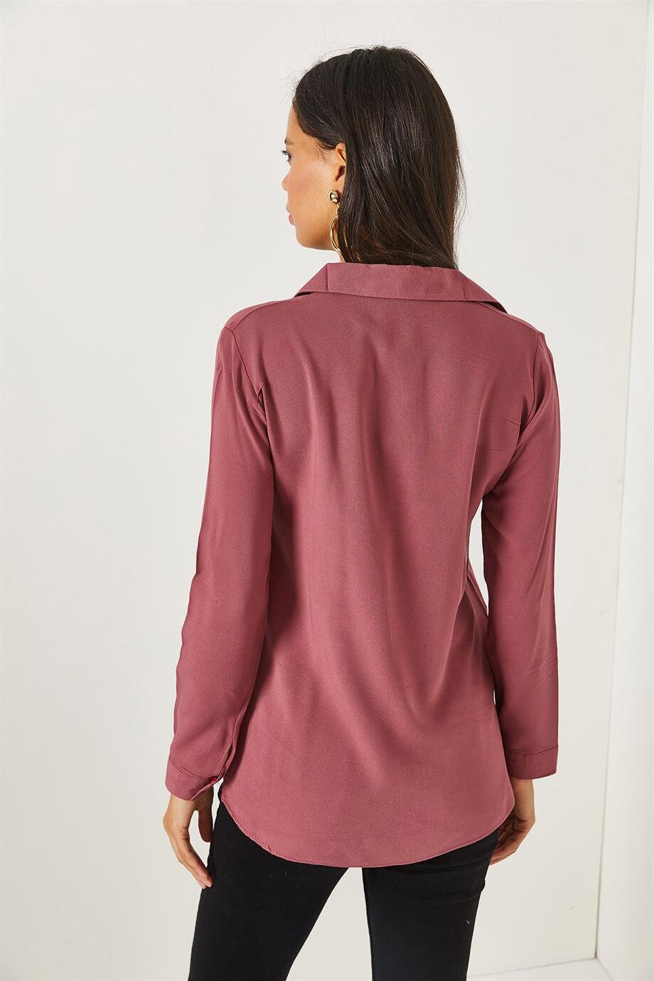 Camisa Abotonada de Manga Larga Esencial Charlotte Rose