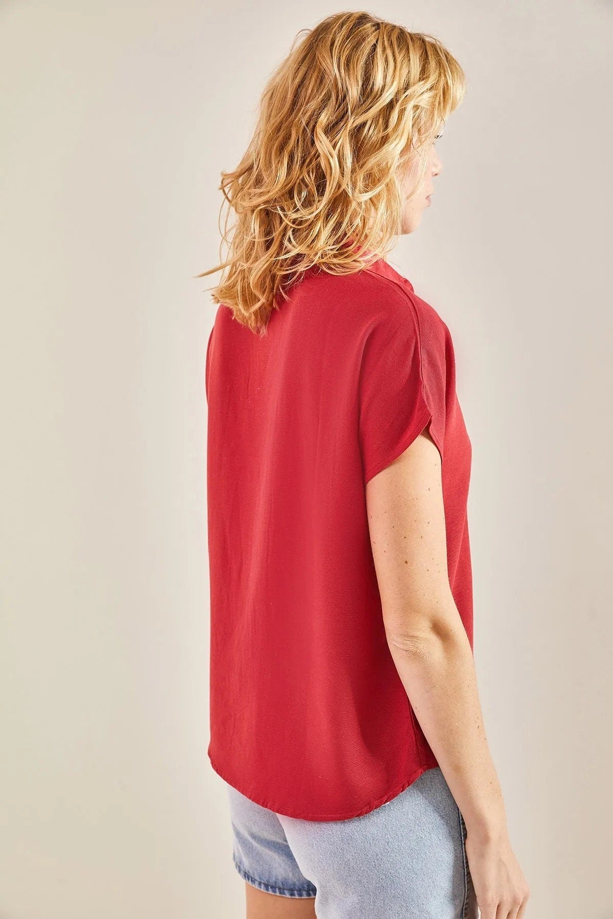 Camila Fuschia Linen Short Sleeve Button-Down Shirt