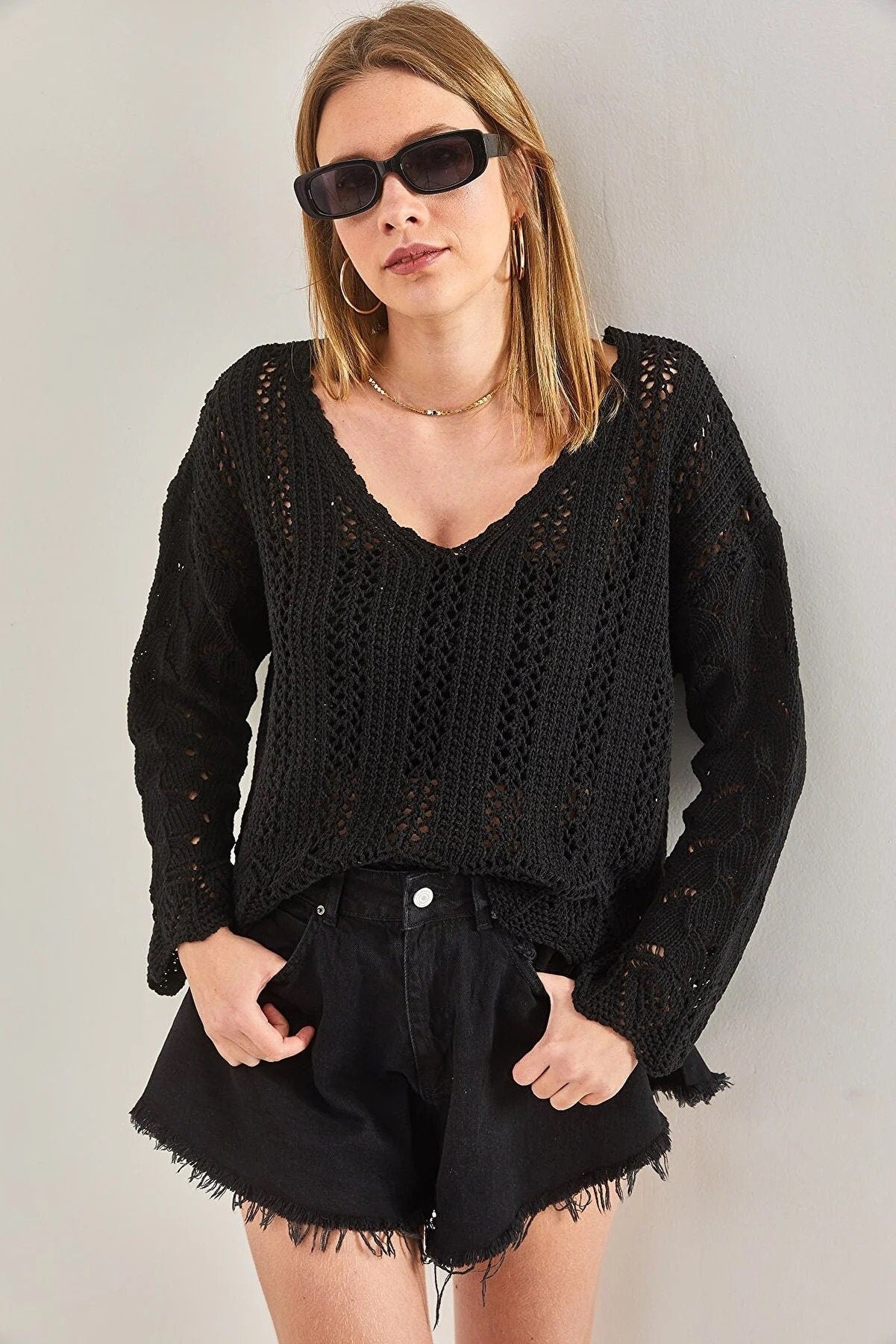 Suéter Cassie Black elegante, fresco y bohemio de ganchillo
