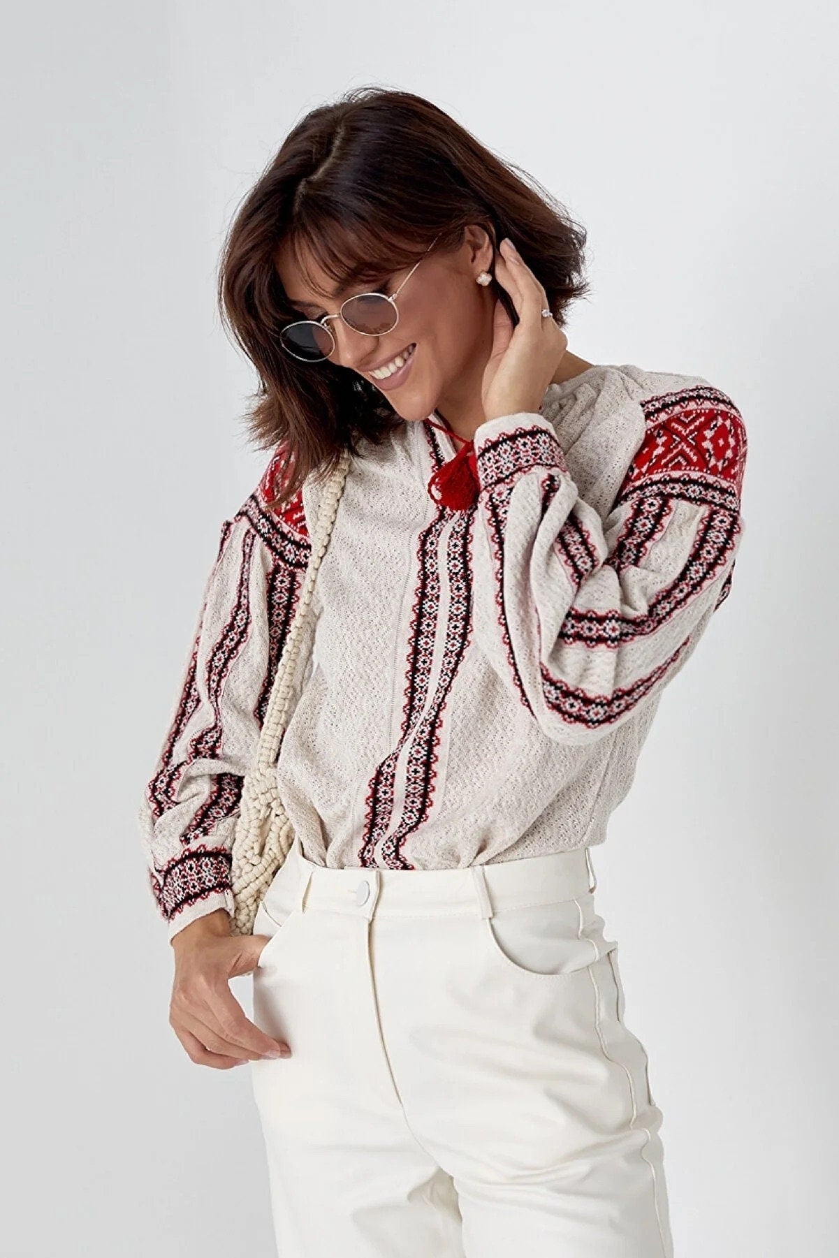 Blusa ucraniana de punto bordada