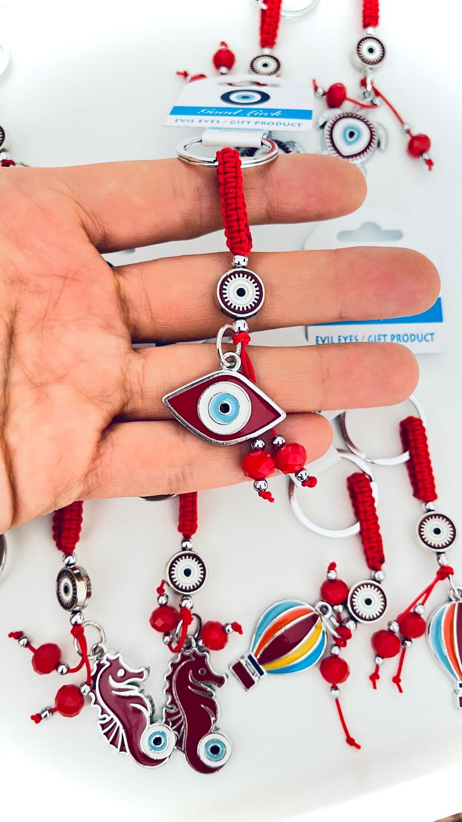 Llavero de plata con el ojo turco de diseño ovalado