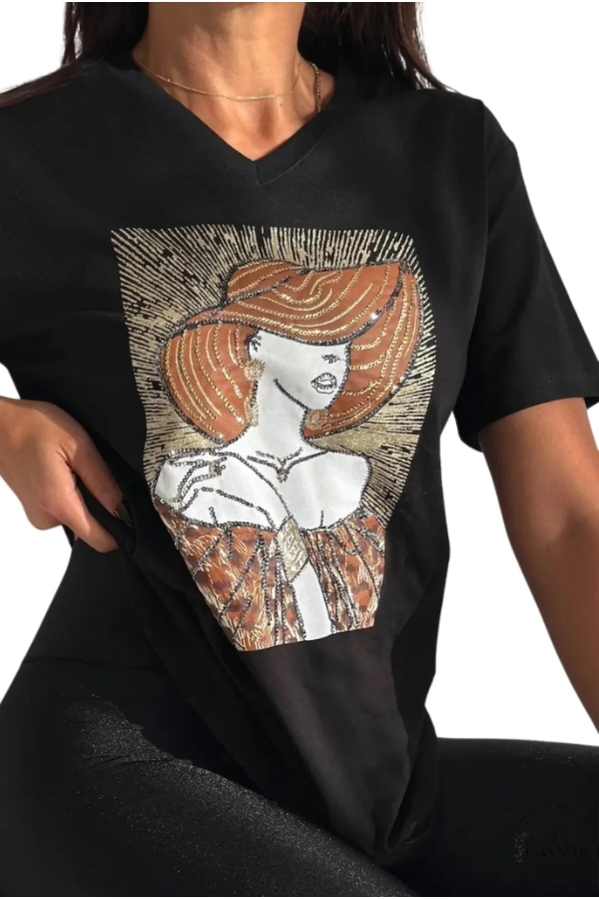 Camiseta de algodón Tilda, figura de mujer negra con sombrero