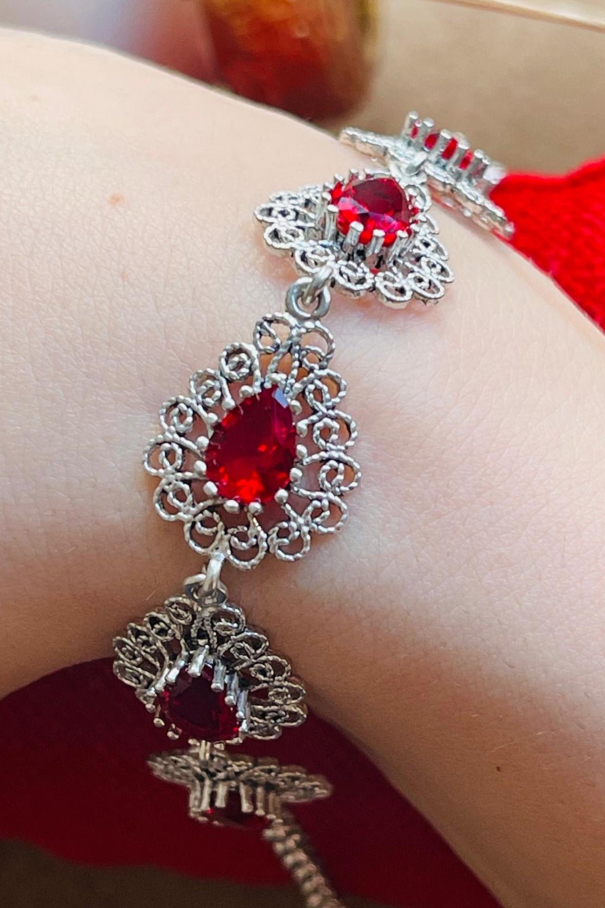 Ασημένιο βραχιόλι Filigree Art Ruby Gemstone Link με κρίκους από ρουμπίνι και ασήμι 925