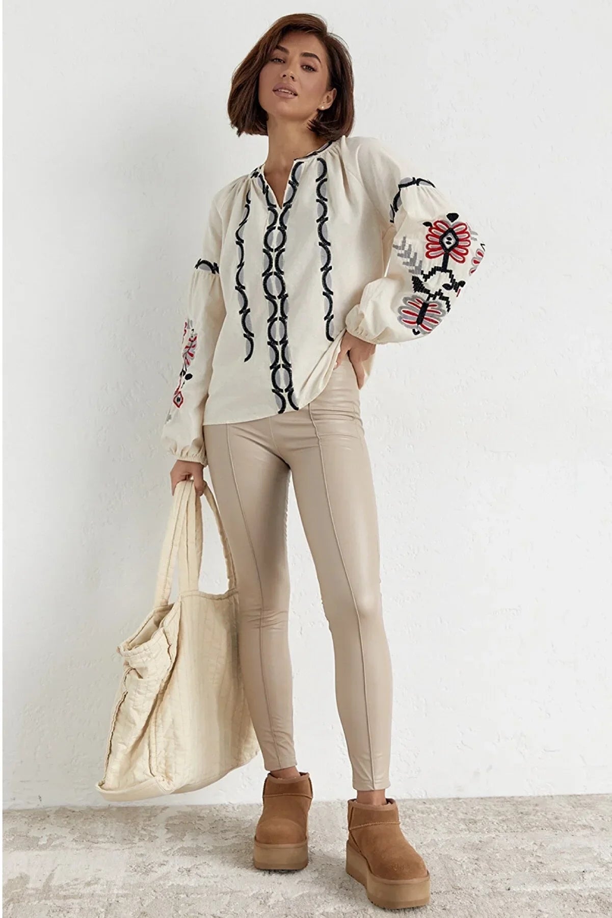 Μπλούζα Boho Vyshyvanka από βαμβακερό κέντημα με μέντα