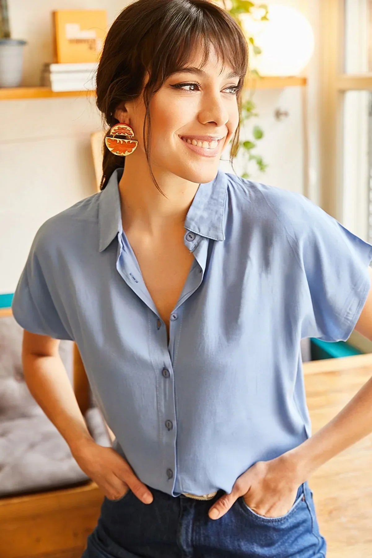 Gloria Burgundy Red Short Sleeve Button Down Shirt