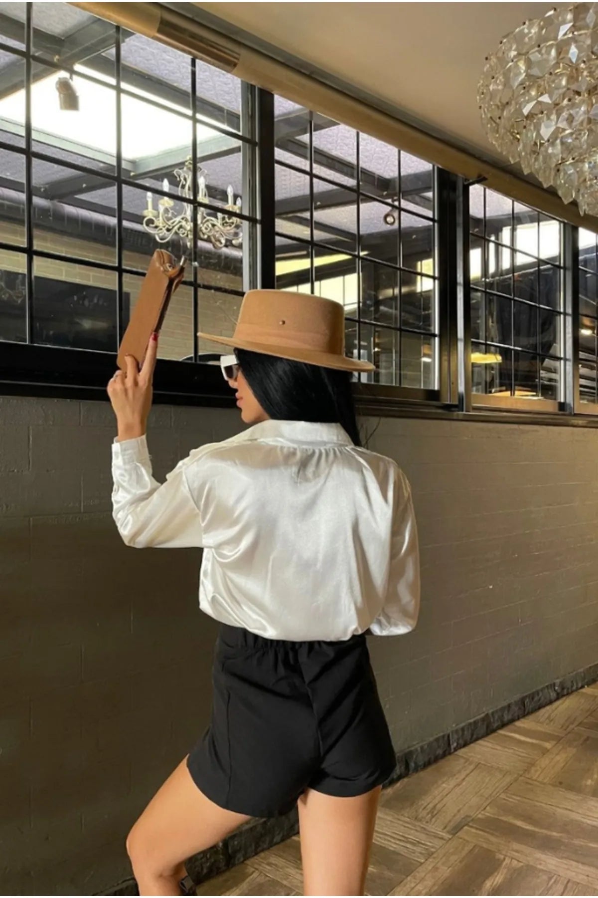 Εκρού Σατέν Πουκάμισο με Κουμπιά