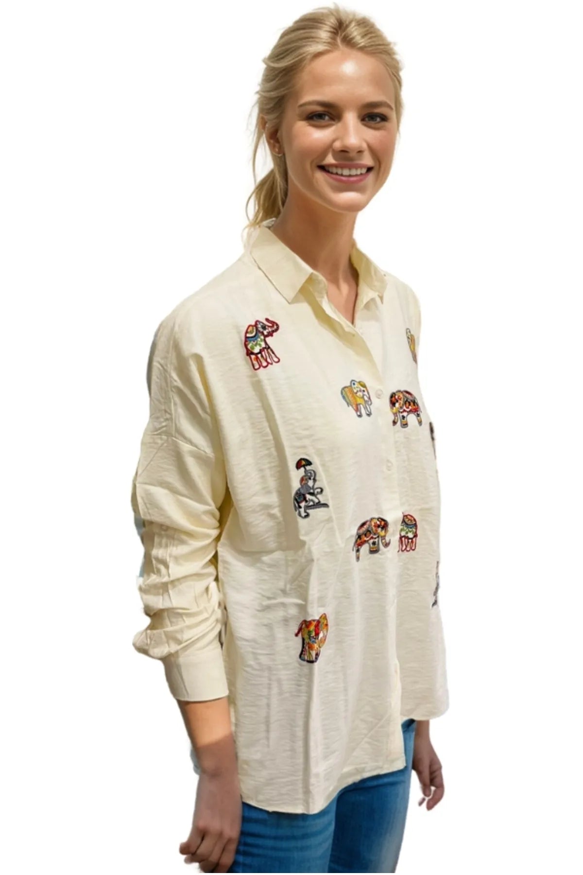 Blusa de lino bordada con elefante color crema