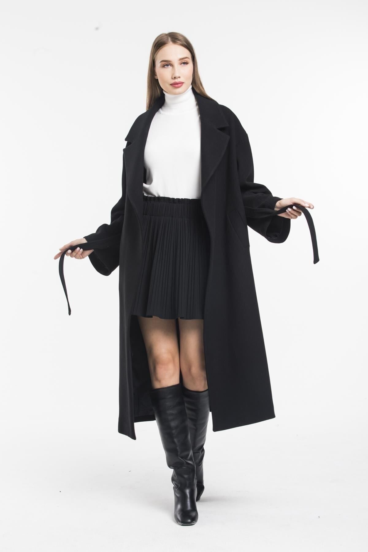 Aurora Women's Oversized Coat - Black - product image 3