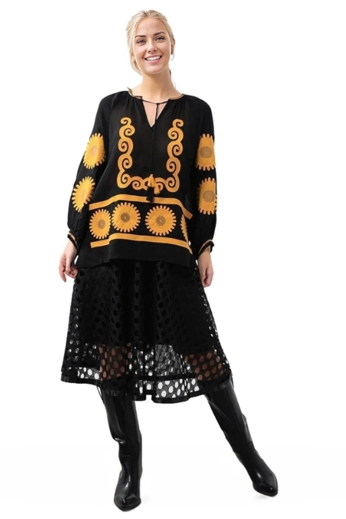 Ainsley Women's Cotton Vintage Inspired Floral Embroidered Blouse - Black