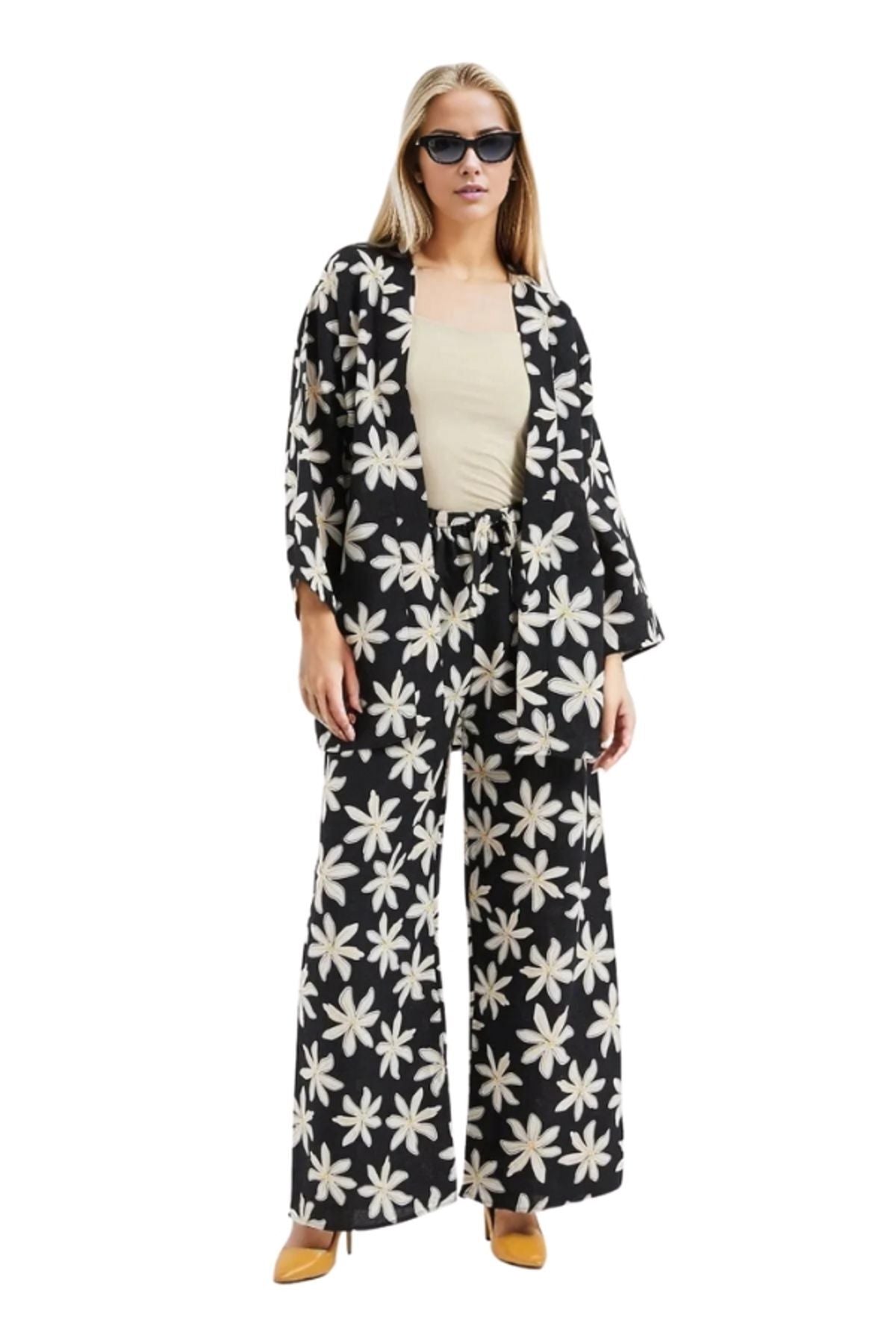 Catherine Women's Linen-Viscose Blend Relaxed Fit Kimono - Black Floral