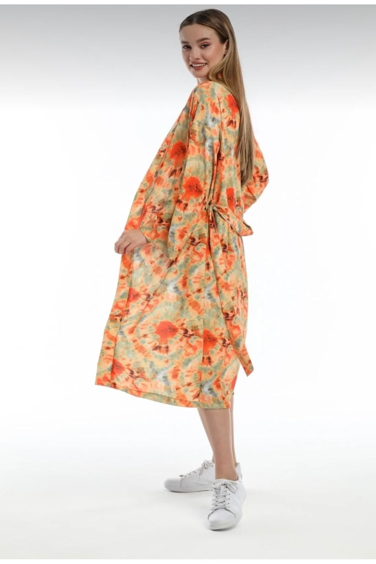 Scarlett Women's Relaxed Tie-Dye Kimono - Green and Orange Tie-Dye
