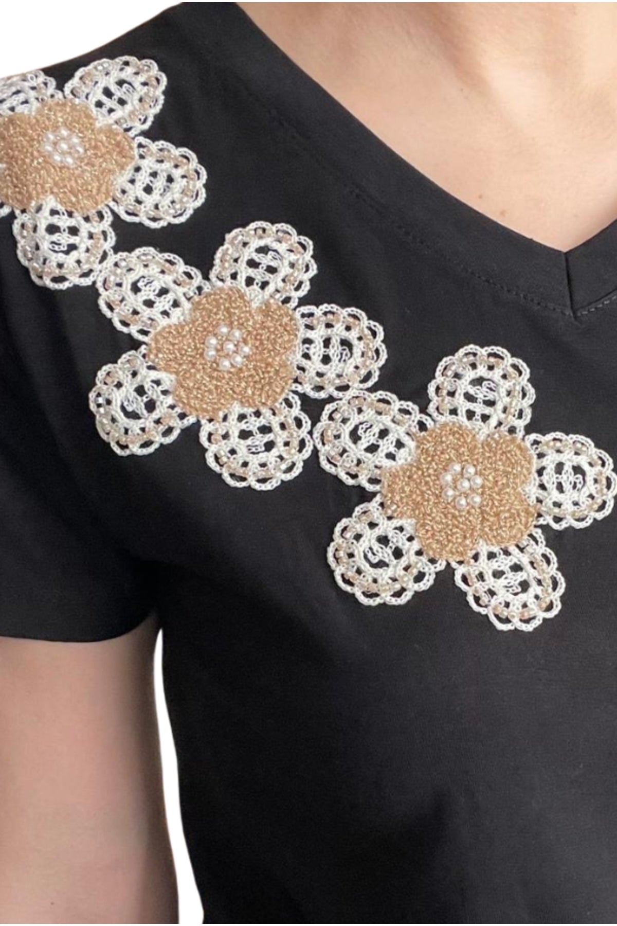 Emma Women's Cotton Embellished T-Shirt - Black Three Flower Knit