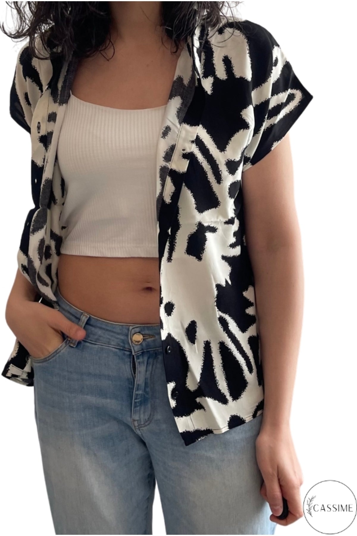 Charlotte Women's Short Sleeve Batwing Shirt - Black and White Print