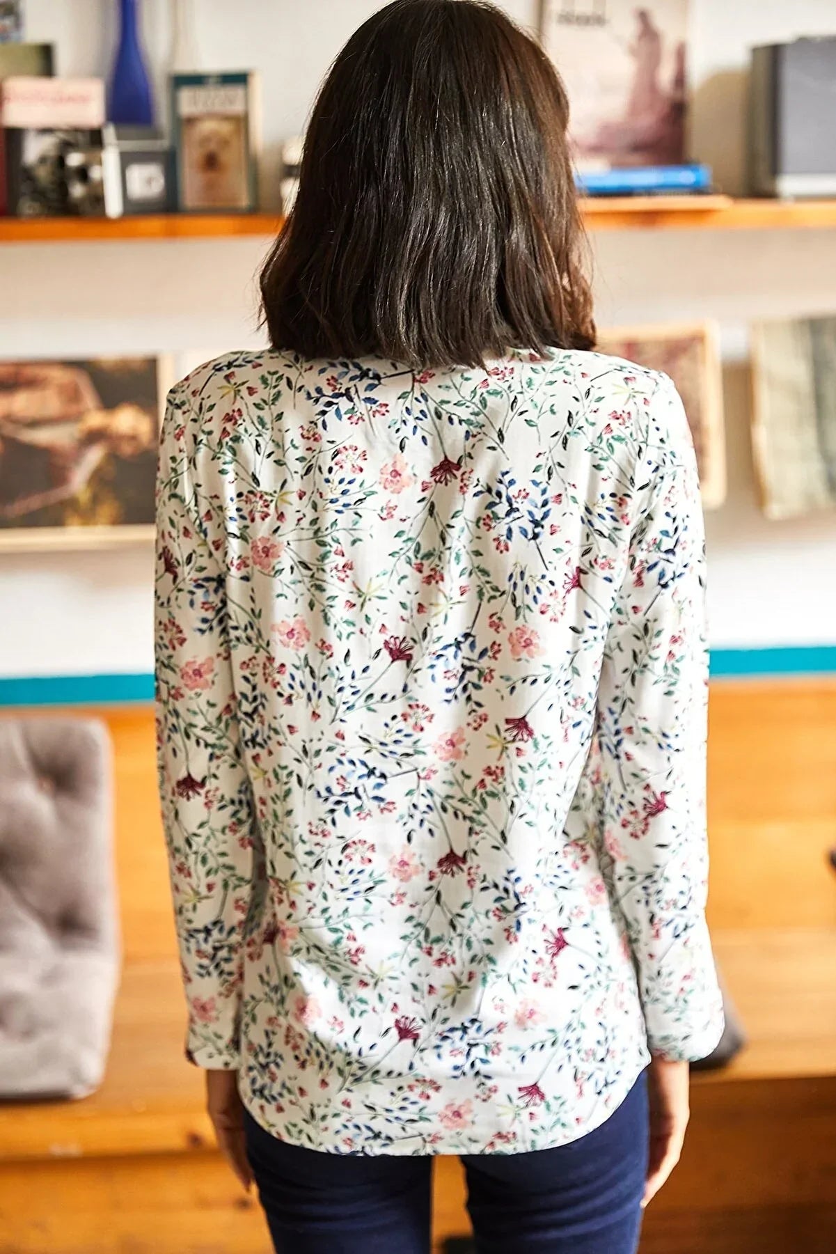 Pembe Çiçek Desenli Düğmeli Gömlek