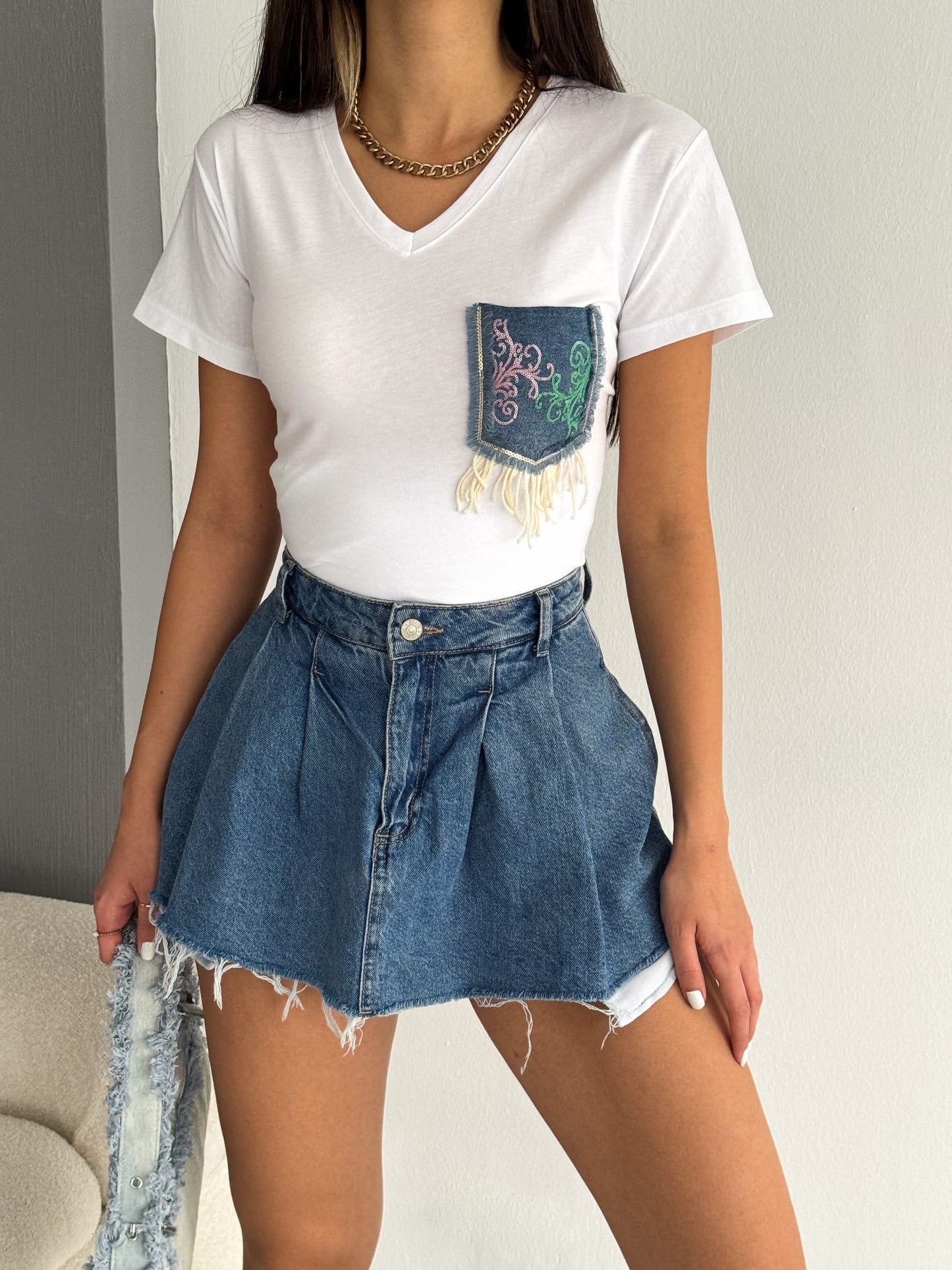 Tilda White Jean Pocketed Cotton Short Sleeve T-Shirt