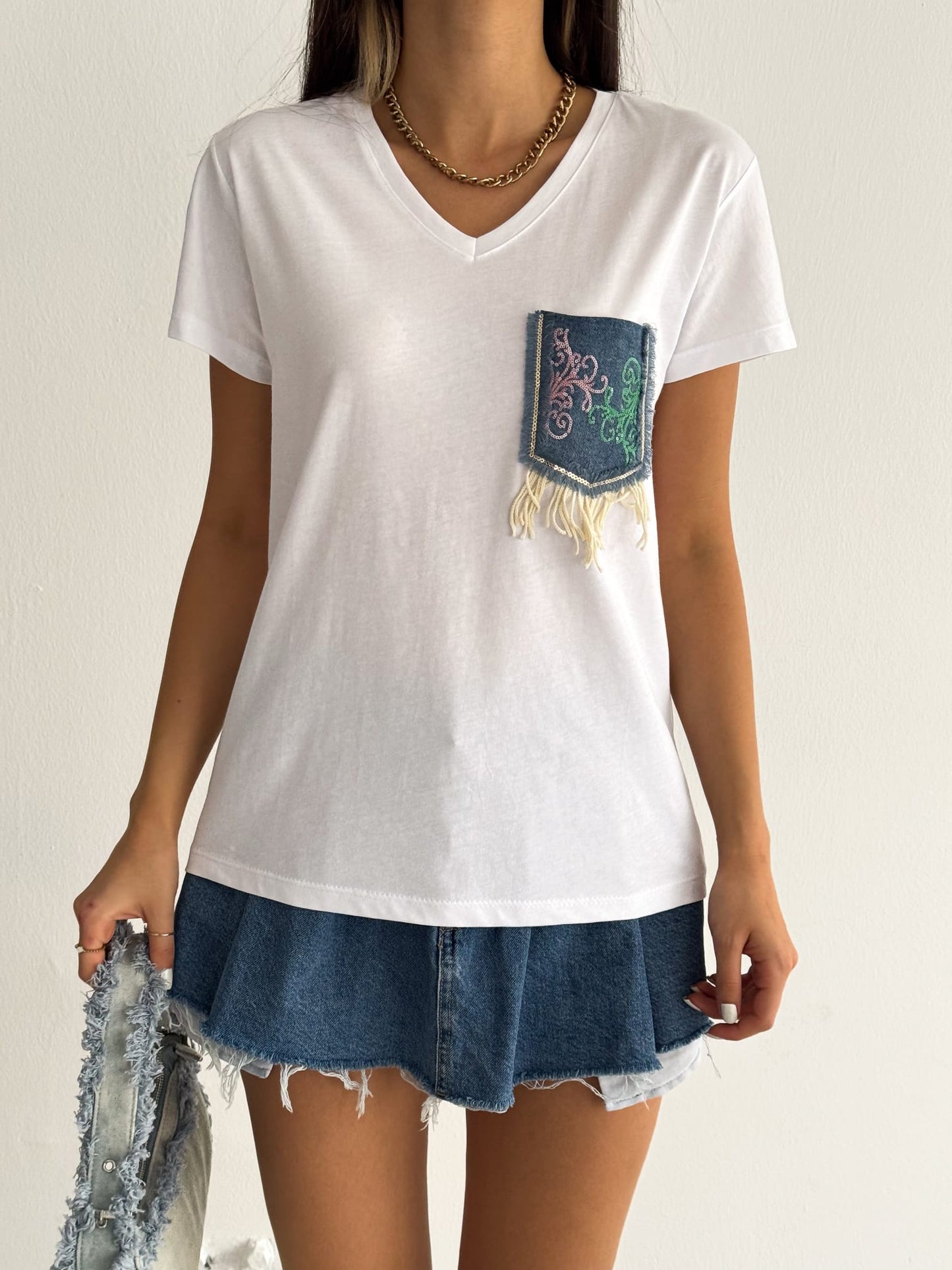 Tilda White Jean Pocketed Cotton Short Sleeve T-Shirt