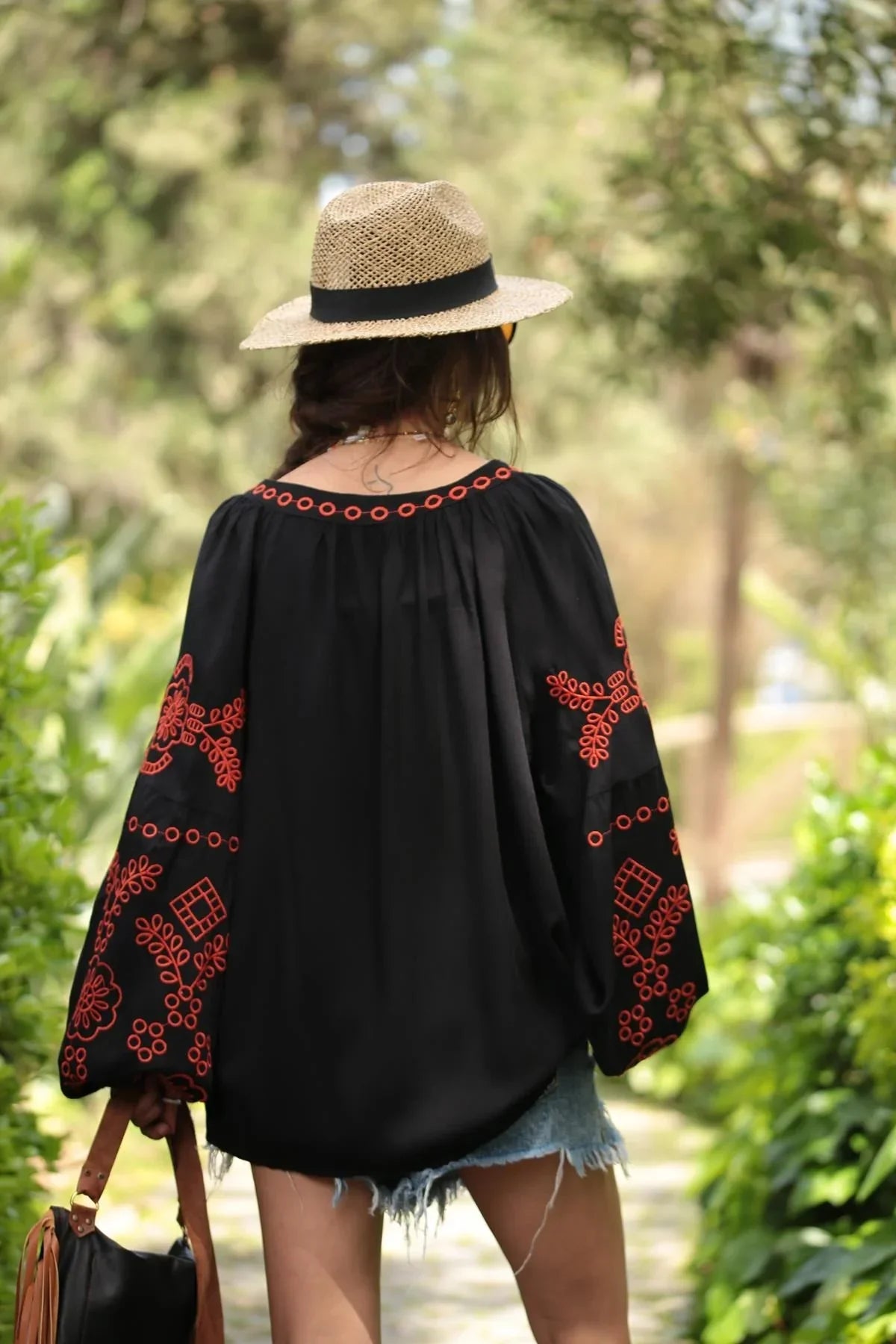 Μυστικά Λιβάδια Κεντημένο Αγροτικό Βισιβάνκα