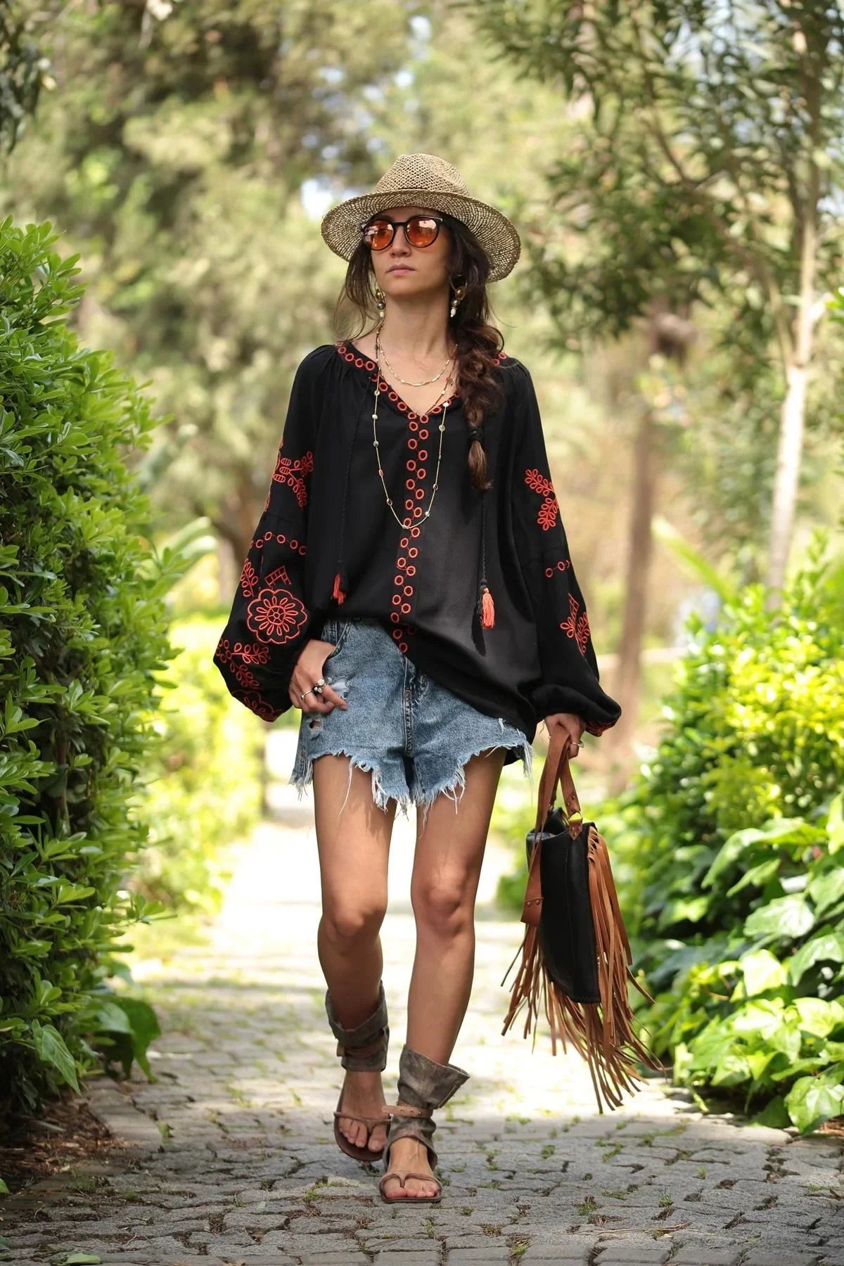 Μυστικά Λιβάδια Κεντημένο Αγροτικό Βισιβάνκα