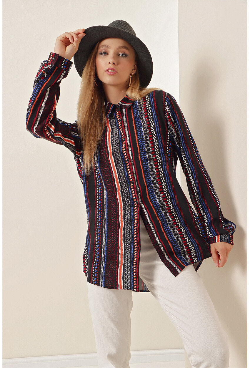 Camisa con botones a rayas azul marino y burdeos étnica Sophia