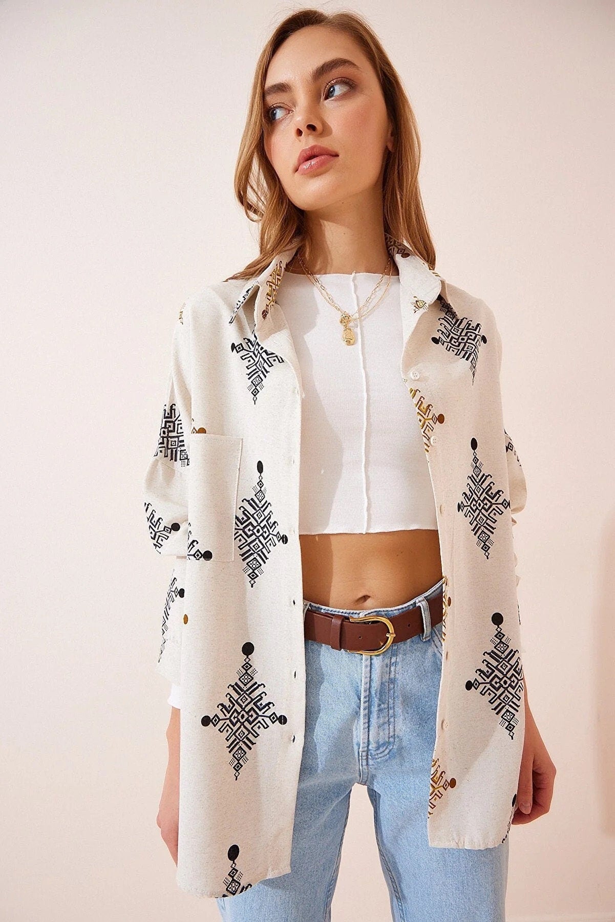 Camisa con botones de lino y estampado geométrico Lola