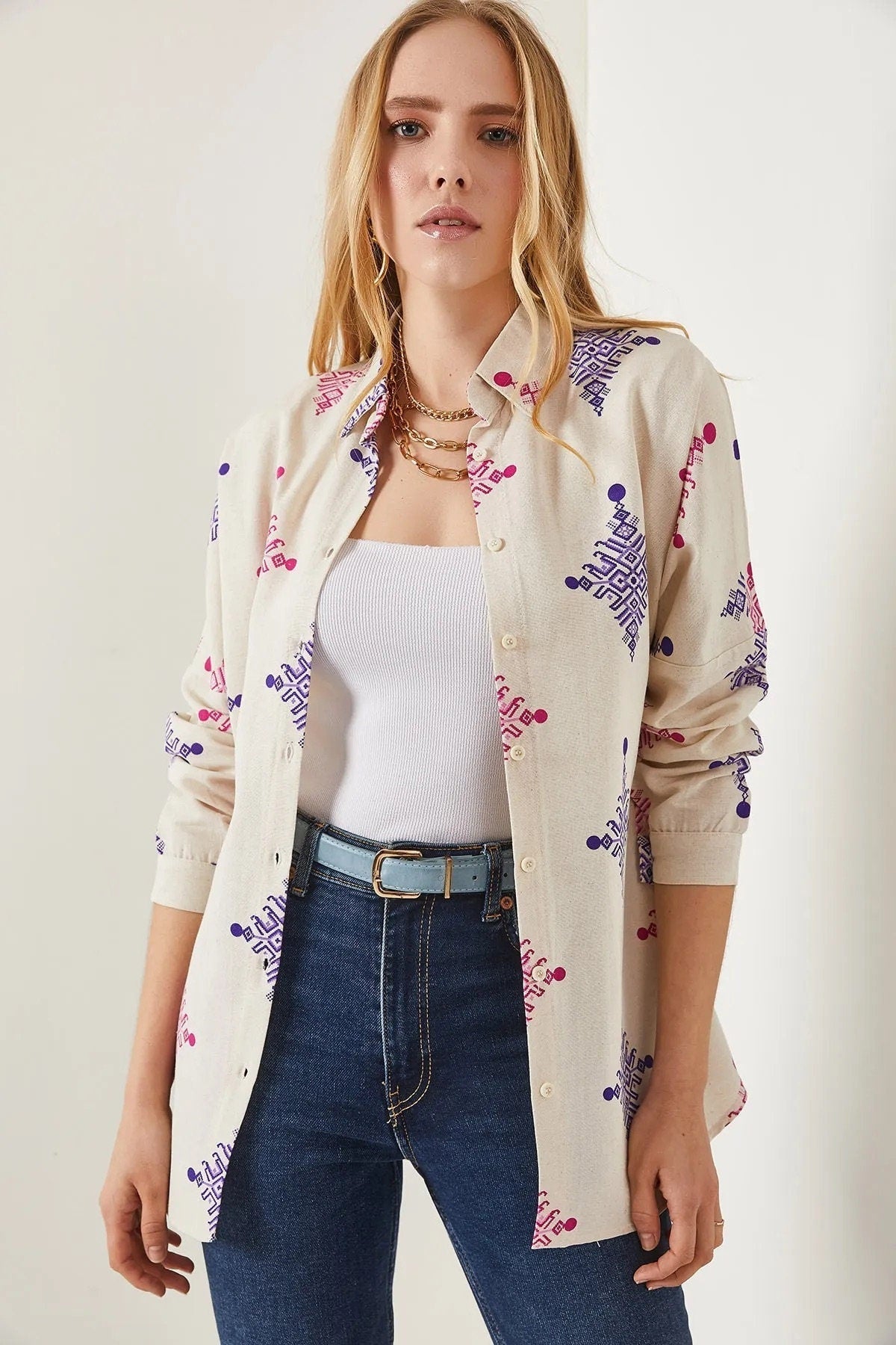 Camisa con botones de lino y estampado geométrico Lola