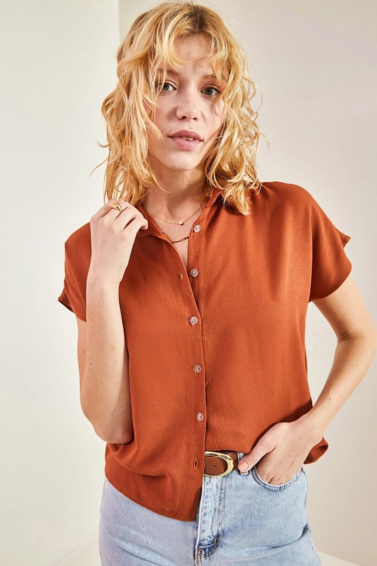 Camila Fuschia Linen Short Sleeve Button-Down Shirt
