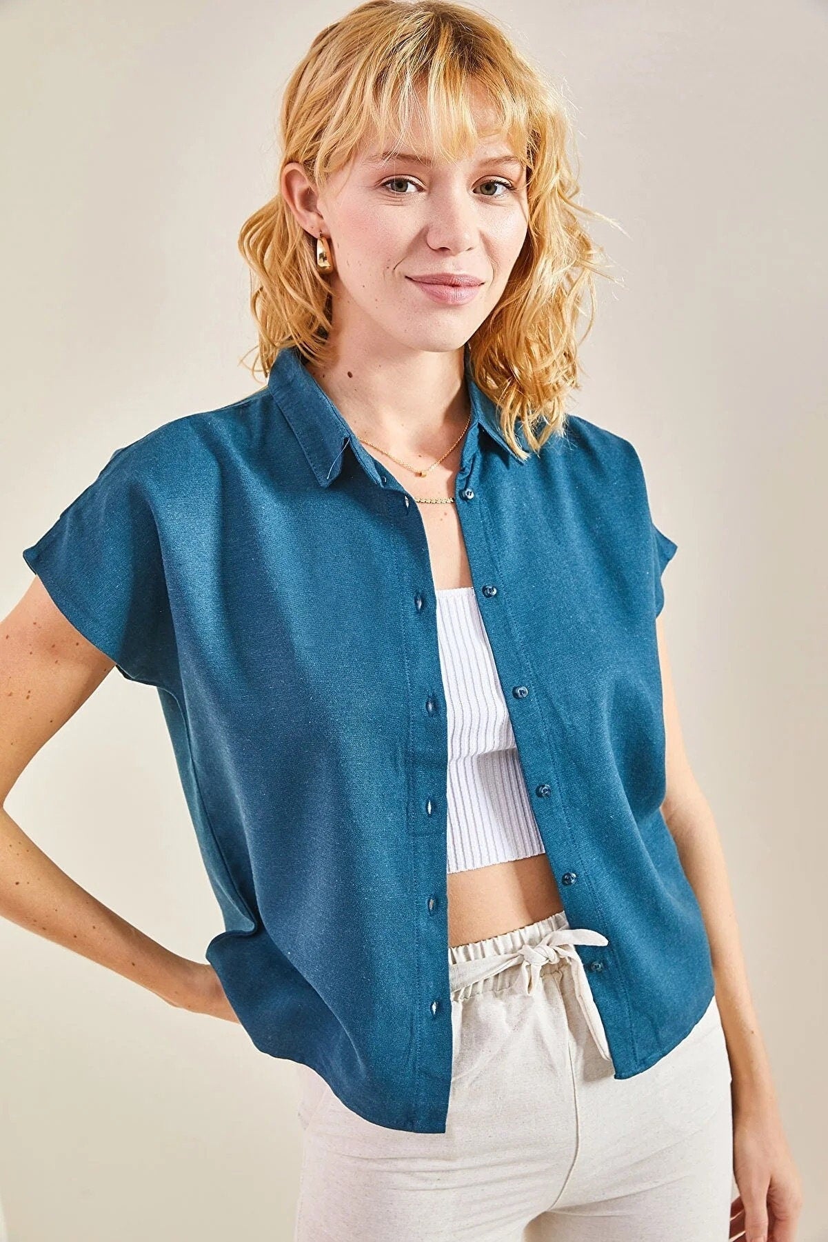 Camila Fuschia Linen Short Sleeve Button-Down Shirt