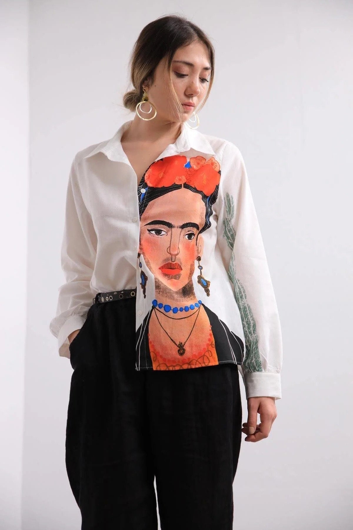 Μπλούζα με στάμπα Frida Kahlo
