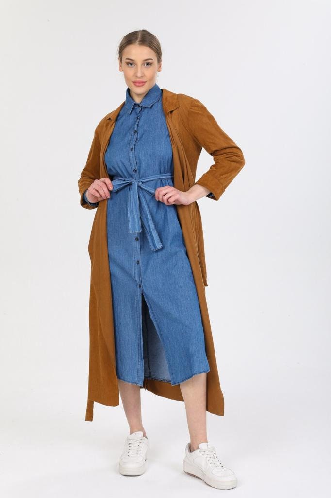 Gabardina de cuero de ante color camel de diseñador