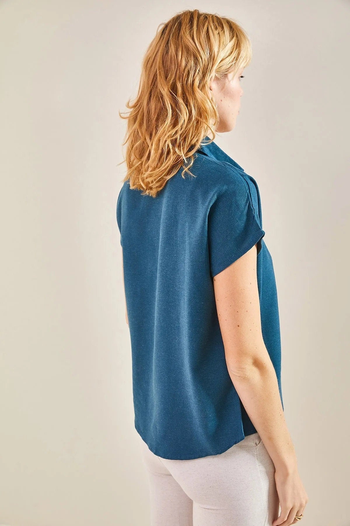 Camila Fuschia Linen Short Sleeve Button-Down Shirt