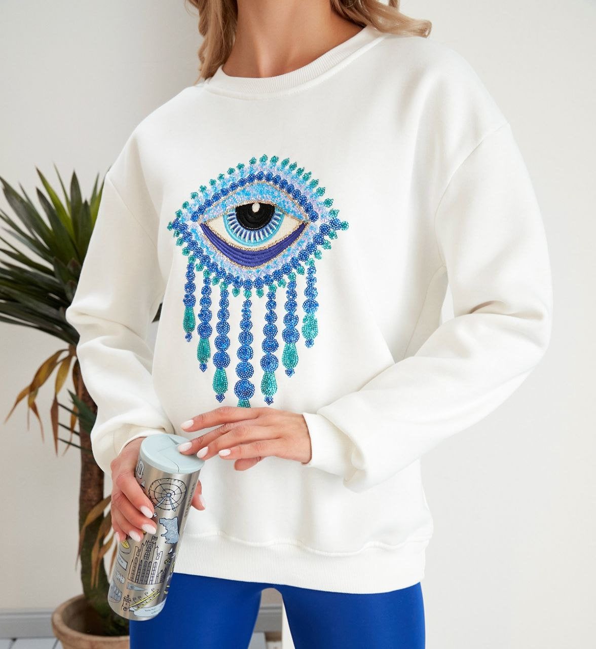 Nazar Boncuğu Desenli Siyah Sweatshirt