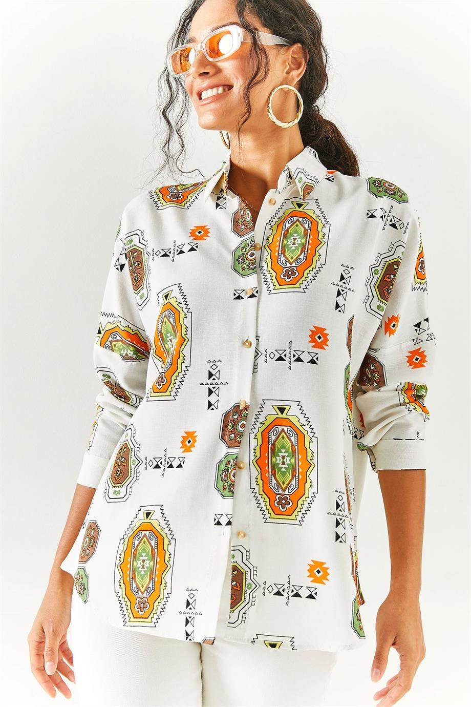 Blusa de lino con estampado étnico Lola Brown