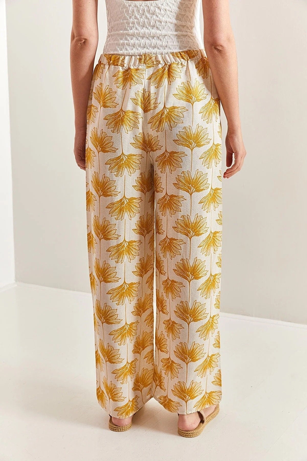 Sarı Ginkgo Baskılı Geniş Paçalı Keten Pantolon