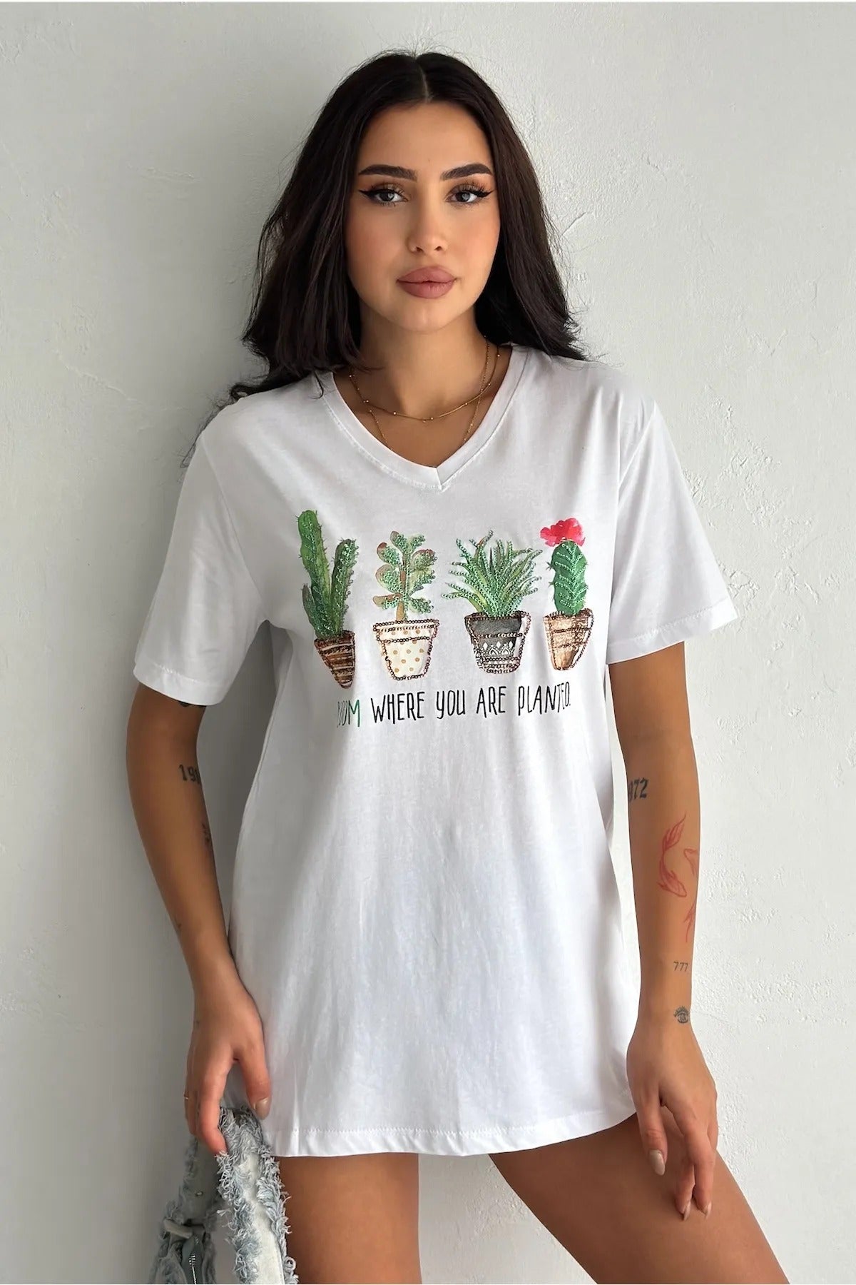 Tilda Kaktüs Çiçekli Payetli Pamuklu Tişört - Beyaz 