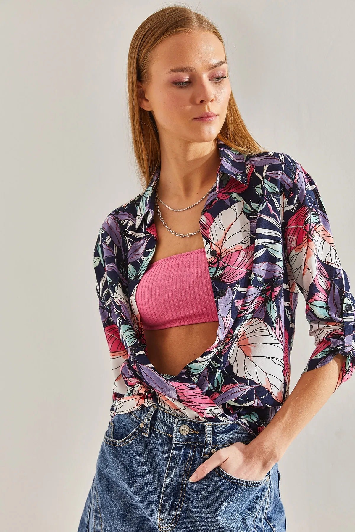 Mor ve Mavi Renkli Yaprak Desenli Bluz