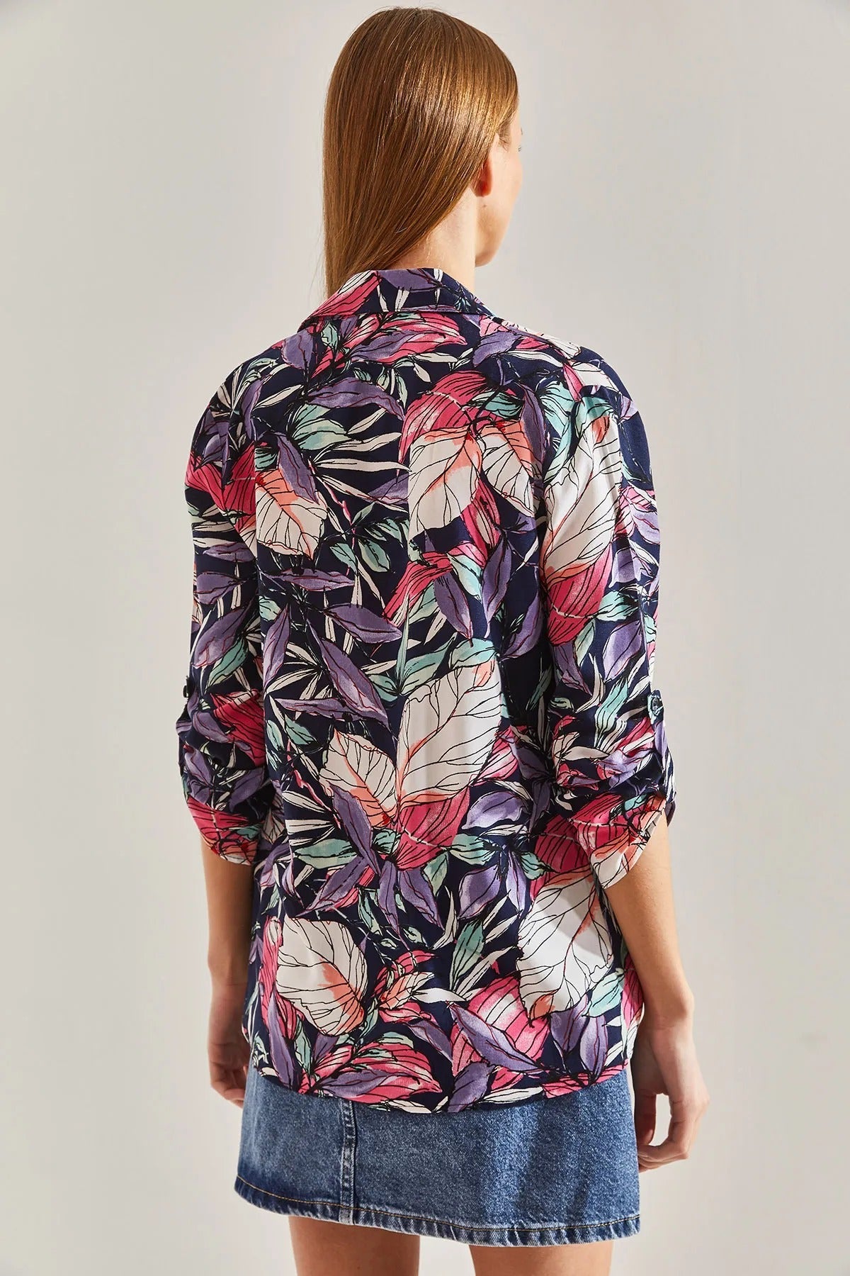 Mor ve Mavi Renkli Yaprak Desenli Bluz