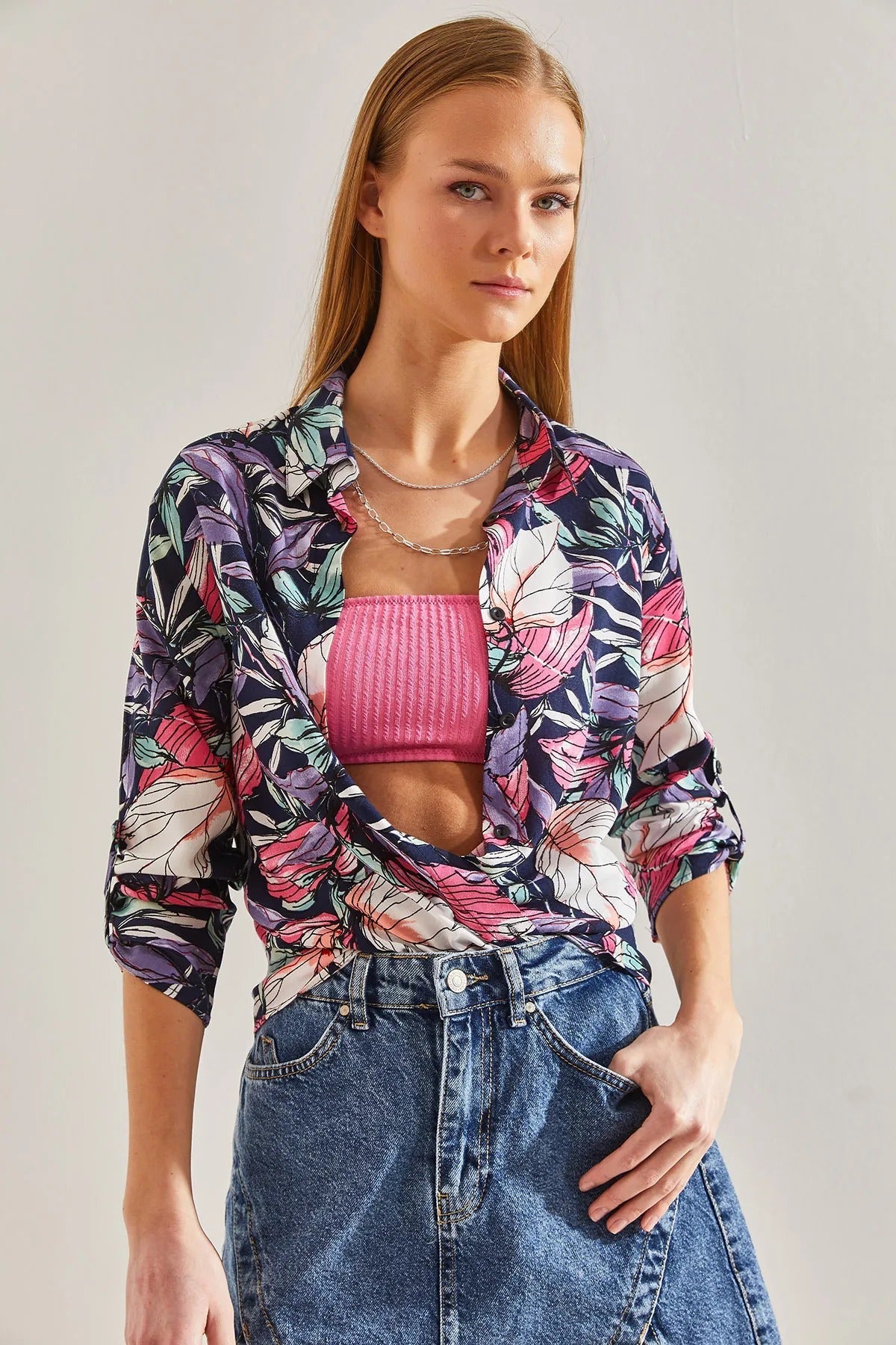 Mor ve Mavi Renkli Yaprak Desenli Bluz