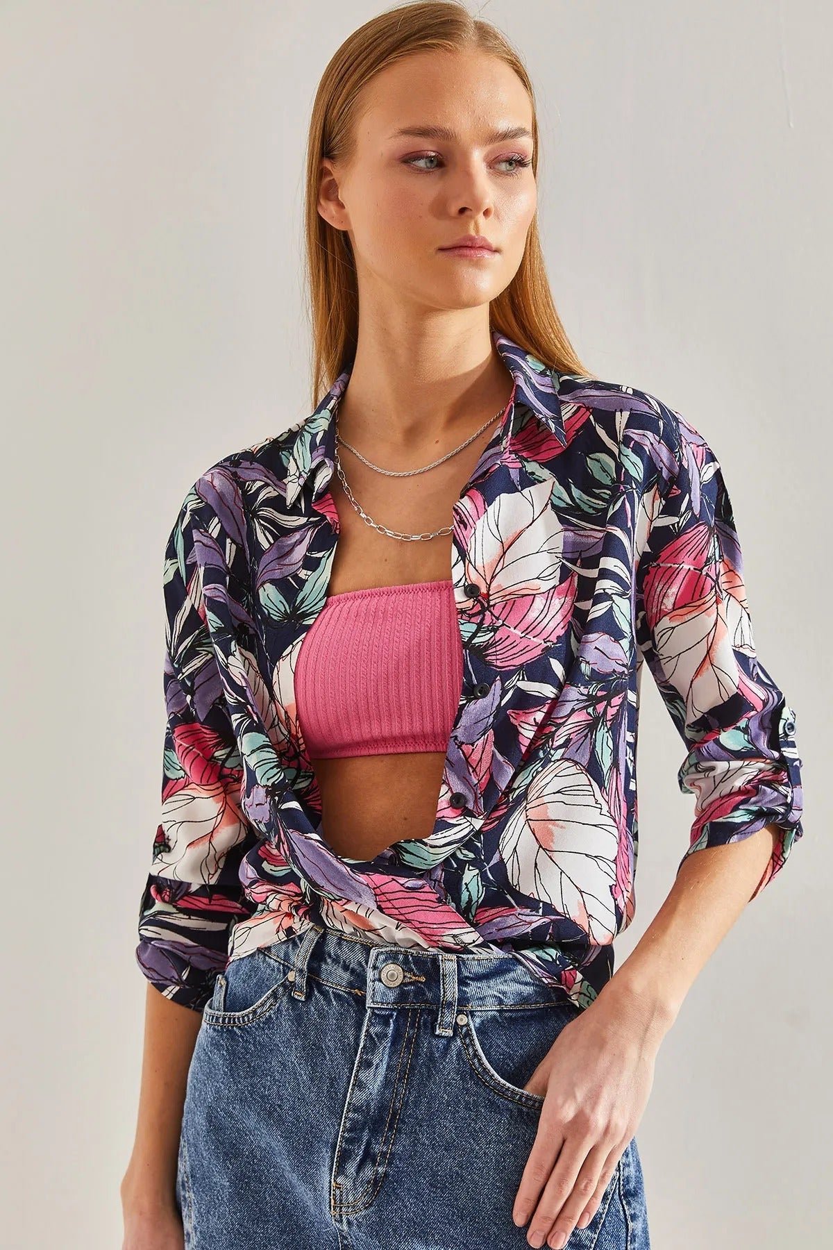 Mor ve Mavi Renkli Yaprak Desenli Bluz