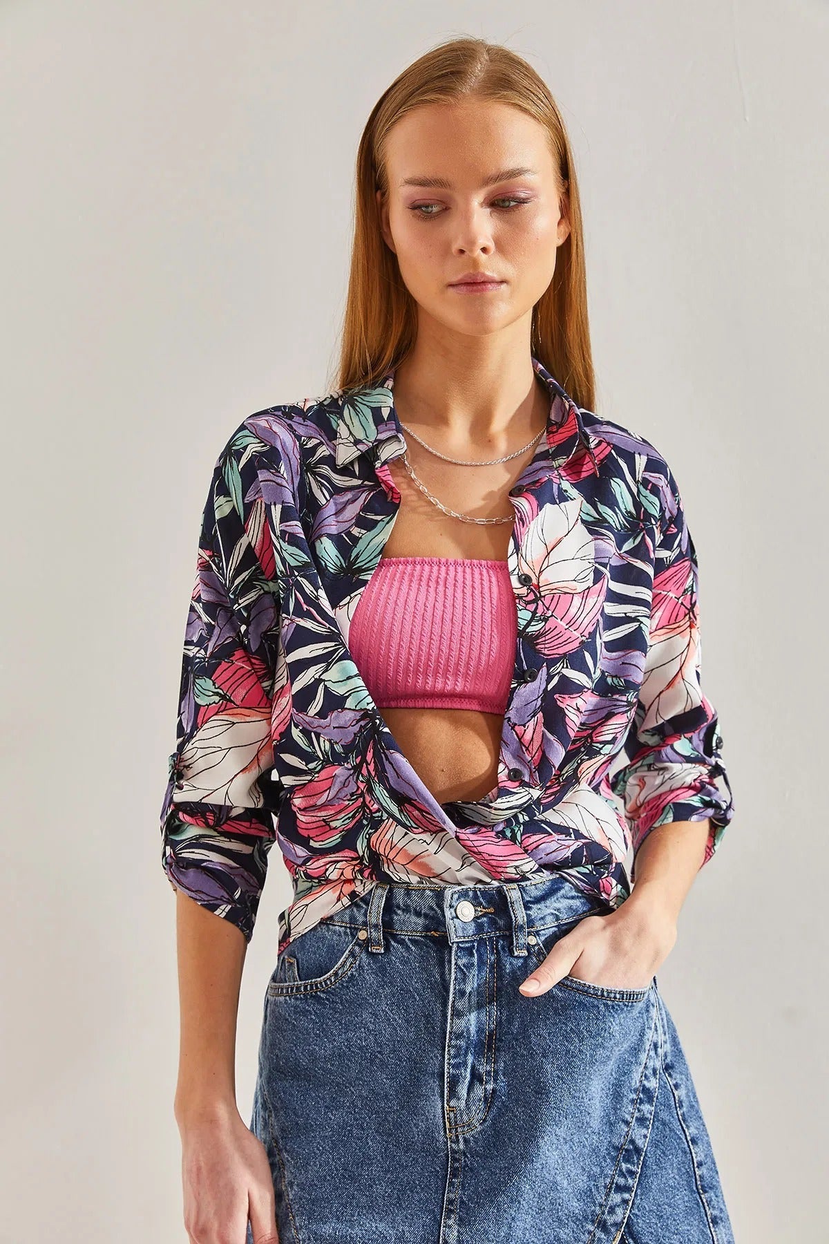 Mor ve Mavi Renkli Yaprak Desenli Bluz