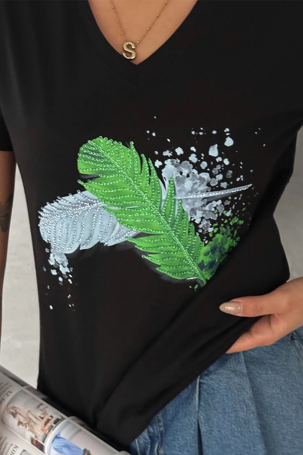 Tilda Yaprak Desenli Payetli Pamuklu Kısa Kollu Tişört - Siyah 