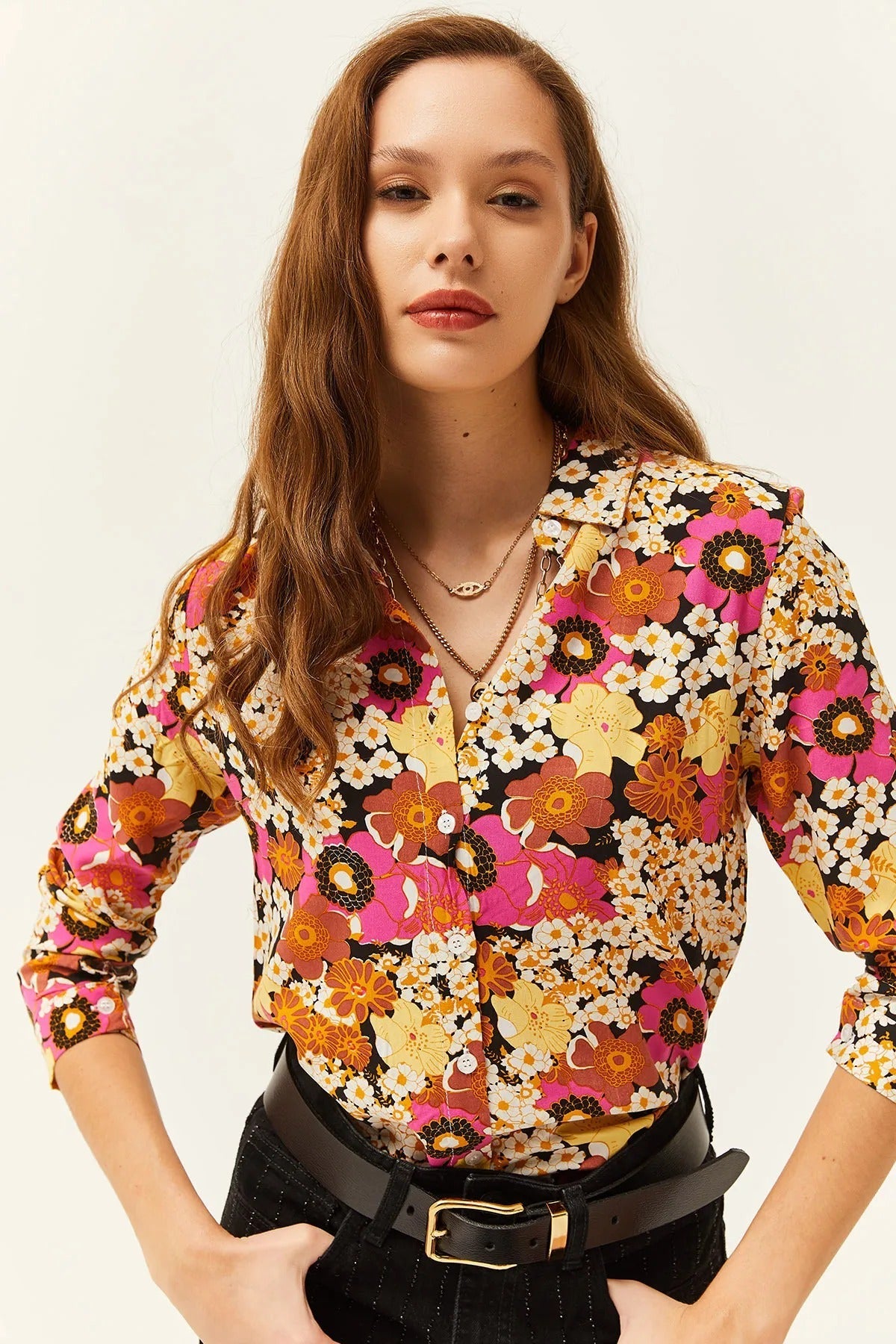 Çiçek Desenli Tasarımcı Düğmeli Gömlek
