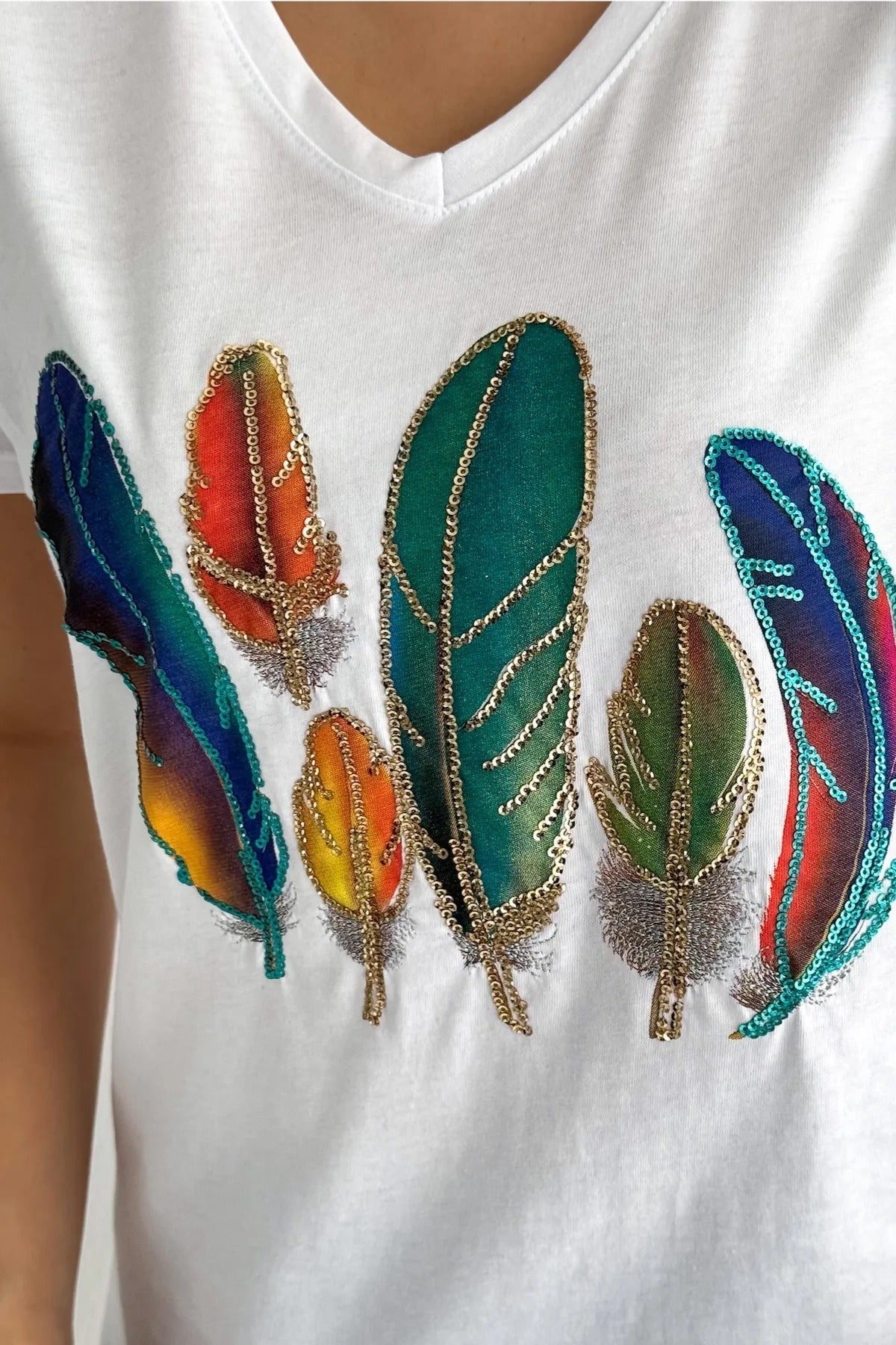 Tilda Renkli Tüylü Payetli Pamuklu Tişört - Beyaz 