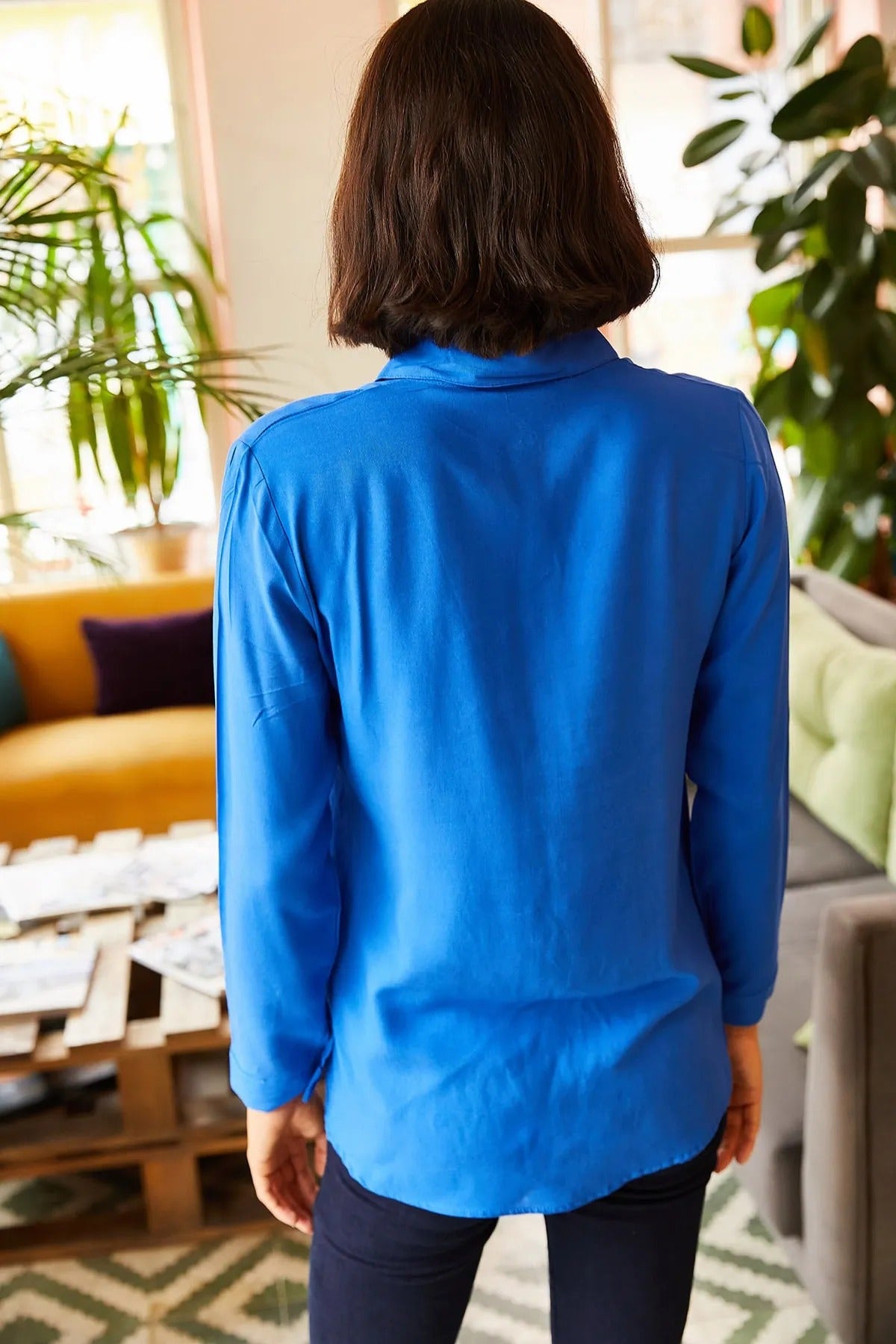 Blusa abotonada Charlotte azul real