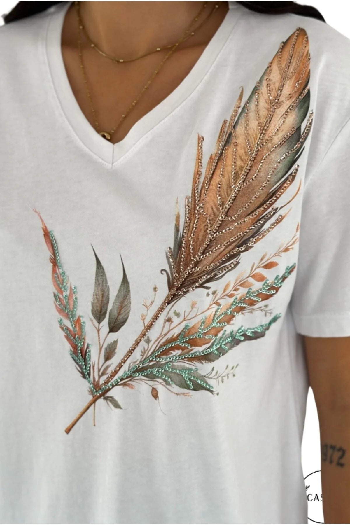 Camiseta de algodón bordada con flores Tilda White